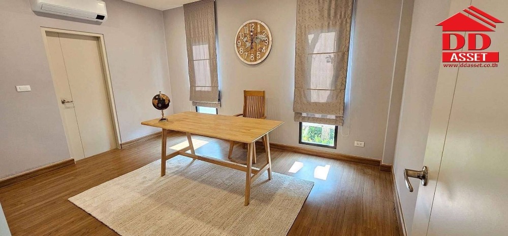 For RentHouseBangna, Bearing, Lasalle : For rent Centro Bangna Km.7 near Mega Bangna