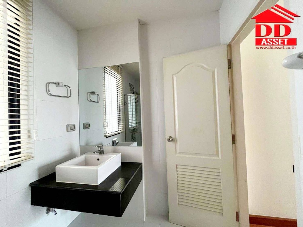 ขายบ้านลาดกระบัง สุวรรณภูมิ : ขายบ้าน เลควิว พาร์ค บางนา ใกล้เมกะบางนา ( Lake View Park Wongwan-Bangna )