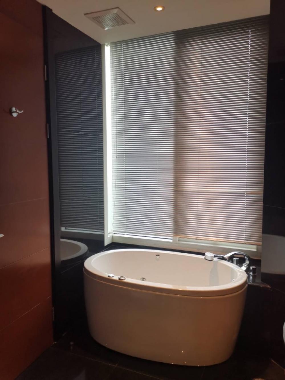 For RentCondoSathorn, Narathiwat : 🔥For urgent rent🔥 The Infinity Condo, spacious room, 2 bedrooms, 2 bathrooms, fully furnished, next to BTS Chong Nonsi ❗