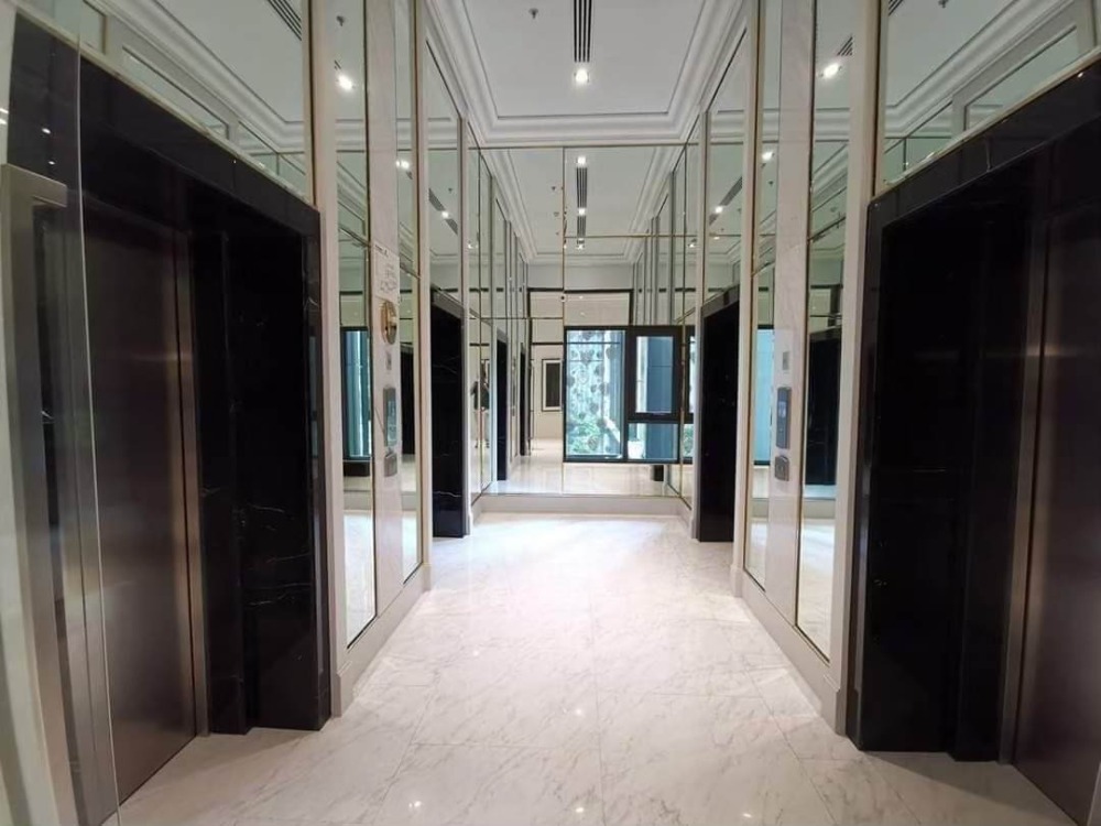 For SaleCondoWitthayu, Chidlom, Langsuan, Ploenchit : (Sale owner) Selling a beautiful room on Wireless Road, near BTS (only 600 m.) Condo LIFE ONE WIRELESS 24 sq m, 35th floor, Central Embassy viewully ready to move in, call 0954935293, contact 24 hours a day, no brokers