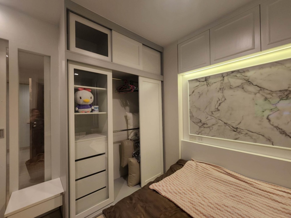 For SaleCondoWitthayu, Chidlom, Langsuan, Ploenchit : (Sale owner) Selling a beautiful room on Wireless Road, near BTS (only 600 m.) Condo LIFE ONE WIRELESS 24 sq m, 35th floor, Central Embassy viewully ready to move in, call 0954935293, contact 24 hours a day, no brokers