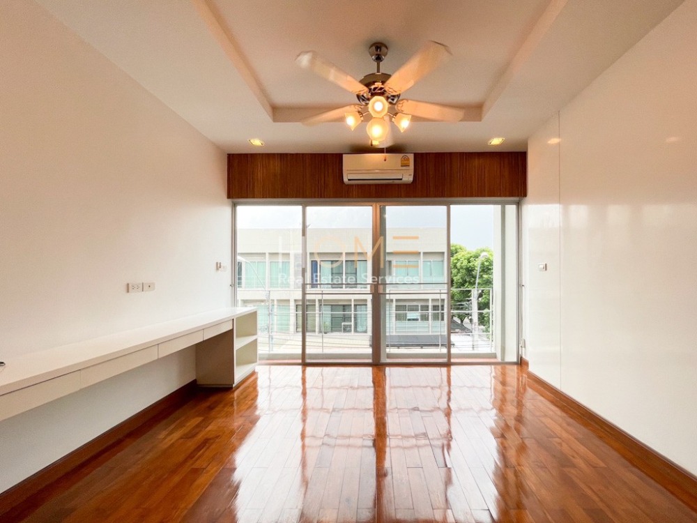 For RentTownhomePattanakan, Srinakarin : Townhome Noble Cube Pattanakarn / 2 Bedrooms (FOR RENT), Noble Cube Pattanakarn / Townhome 2 Bedrooms (FOR RENT) PALM702