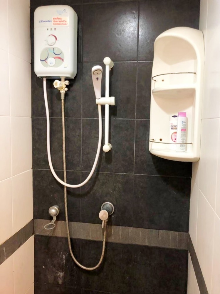 For SaleCondoRama9, Petchburi, RCA : Sale with tenant A SPACE Asoke-Ratchada, 1 bedroom, 38 sq m., 7th floor, Building Z, fully furnished, high return.