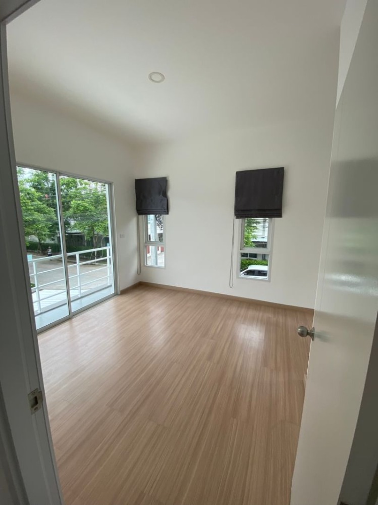 ขายบ้านสมุทรปราการ สำโรง : ขายถูกบ้านแฝด เจ วิลล่า สุขุมวิท แพรกษา รีโนเวทใหม่ล่าสุด