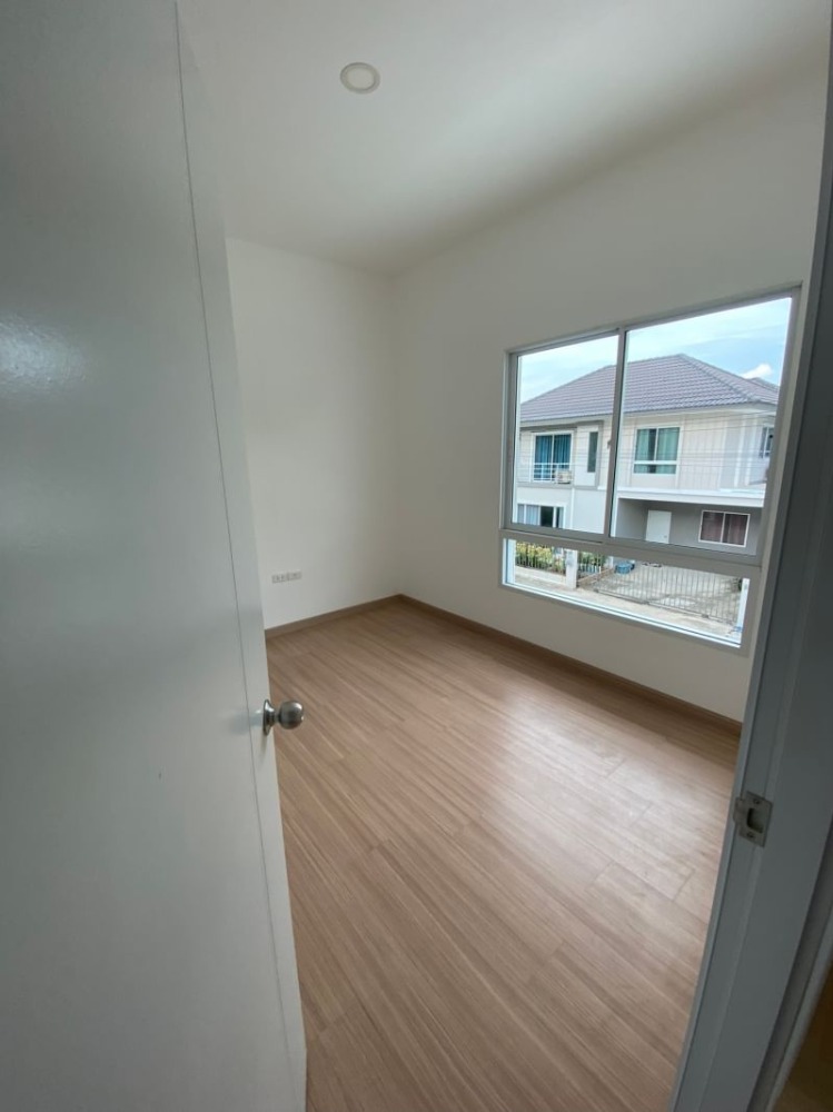 ขายบ้านสมุทรปราการ สำโรง : ขายถูกบ้านแฝด เจ วิลล่า สุขุมวิท แพรกษา รีโนเวทใหม่ล่าสุด