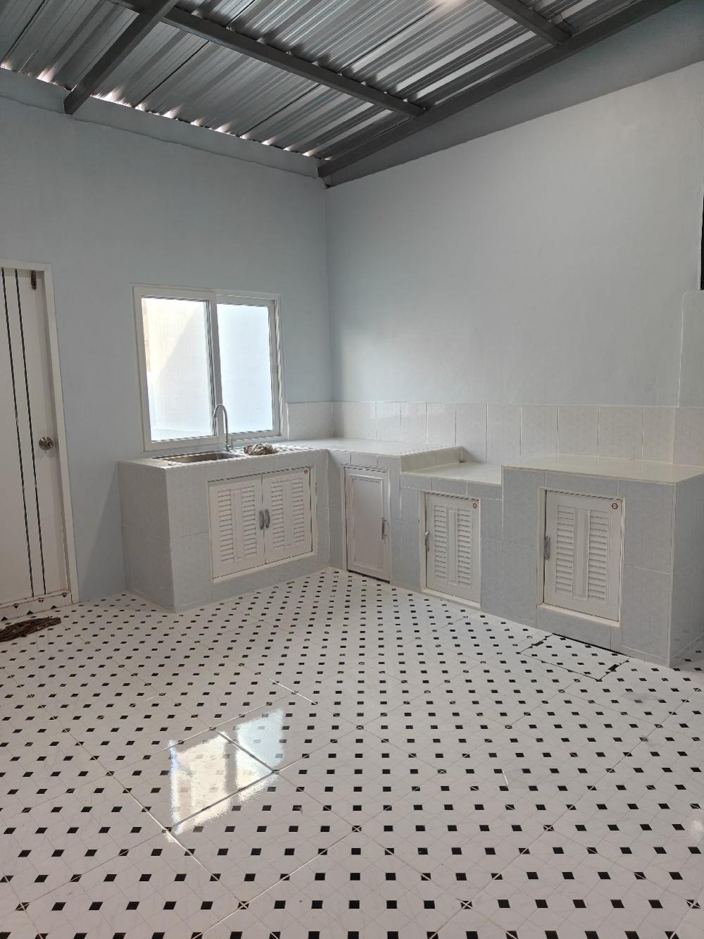 ขายทาวน์โฮมสมุทรปราการ สำโรง : ขายทาวน์เฮ้าส์ พรสว่างนิเวศน์  1 กม จาก รพ บางนา5 บางพลี สมุทรปราการ