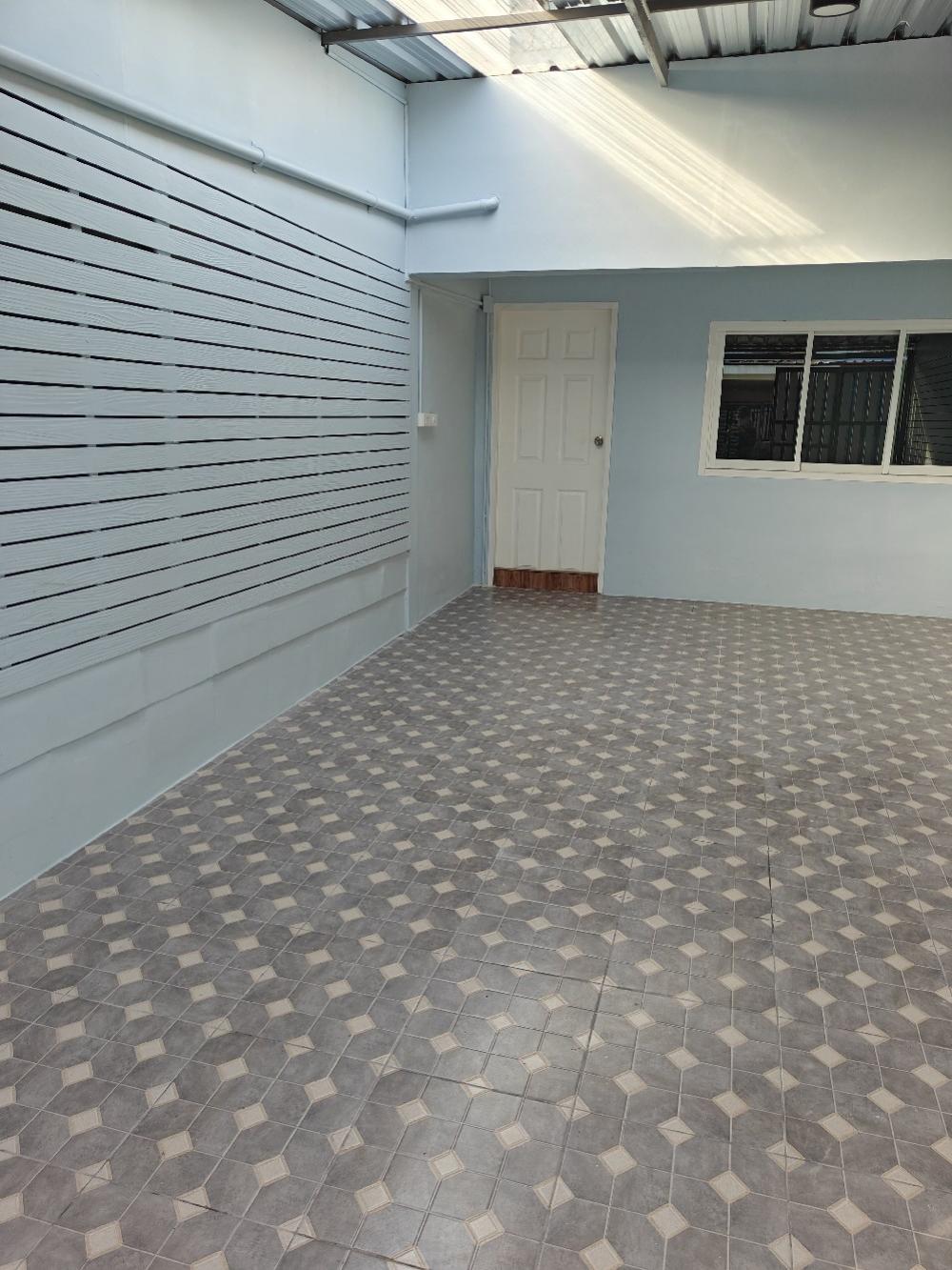 ขายทาวน์โฮมสมุทรปราการ สำโรง : ขายทาวน์เฮ้าส์ พรสว่างนิเวศน์  1 กม จาก รพ บางนา5 บางพลี สมุทรปราการ