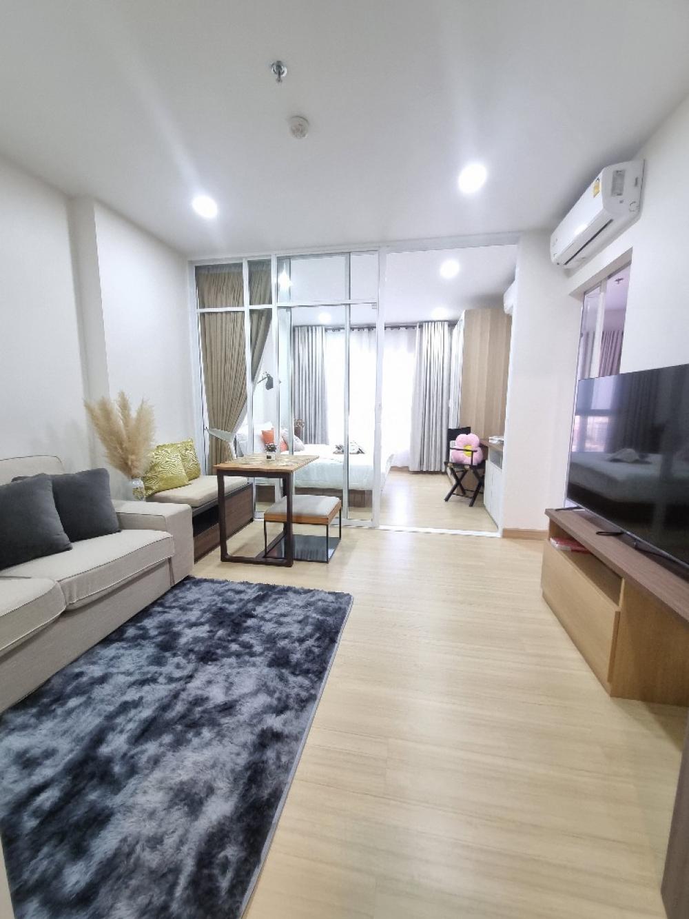 For RentCondoRamkhamhaeng, Hua Mak : supalai veranda Ramkhamhaeng, beautiful, new, never lived in, fully furnished, electrical appliances. There is a washing machine 0928242499🎉🎉