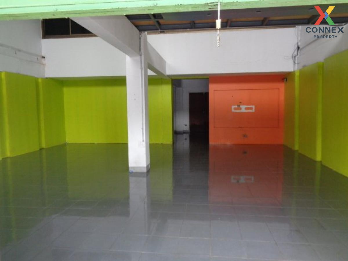 For SaleShop HouseLadkrabang, Suwannaphum Airport : FOR SALE Commercial Building Paradise Terrace , 2 attached units, Lat Krabang , Lat Krabang , Bangkok , CX-81835