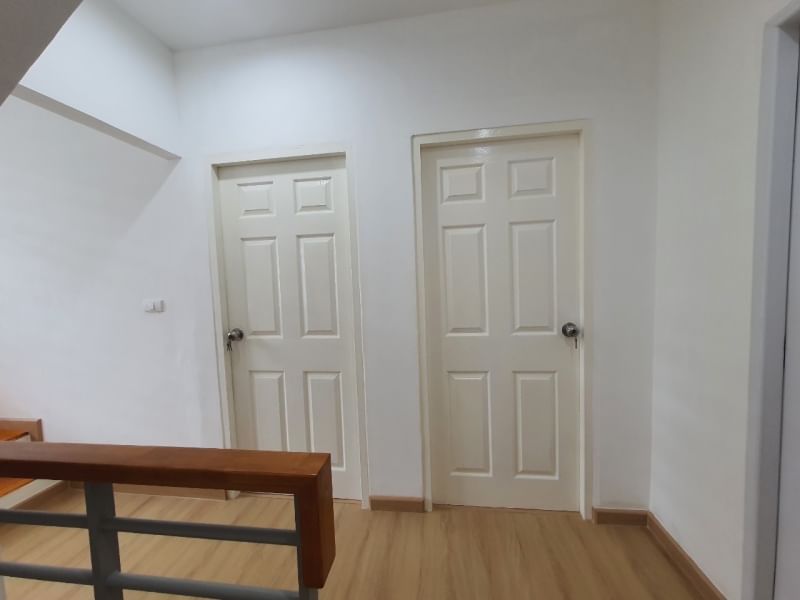 ขายทาวน์โฮมลาดกระบัง สุวรรณภูมิ : ขายด่วน ทาว์นโฮม เมทโทร พระราม9 ปรับปรุงใหม่ ถูกสุด