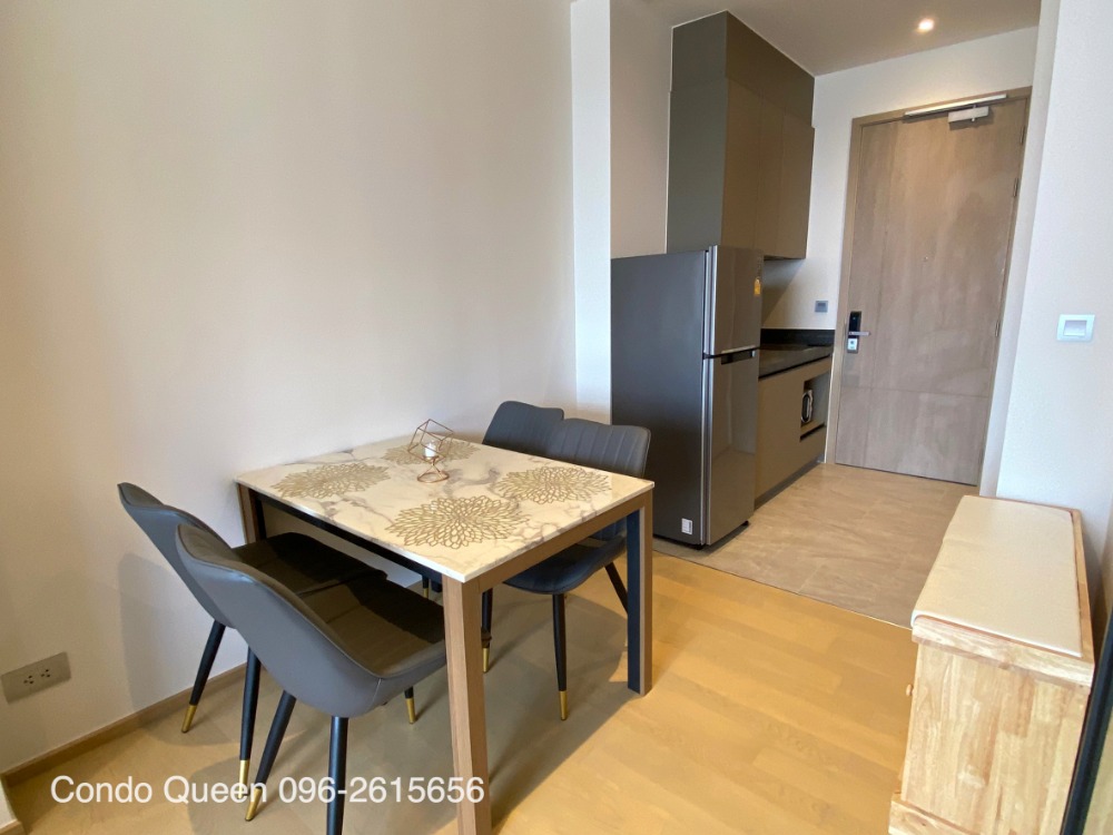 ให้เช่าคอนโดพระราม 9 เพชรบุรีตัดใหม่ RCA : Condo for RENT ให้เช่า ** Ashton Asoke-Rama9 ห้องกว้าง 36 ตรม. 1 นอน 1 น้ำ เฟอร์ครบ พร้อมอยู่@29,000บาท/month  Call 096-2615656  ห้องกว้างมาก 36  ตรม. 1 นอน 1 น้ำ เฟอร์ครบ พร้อมอยู่    Location : Rama 9  Rental Price : 2