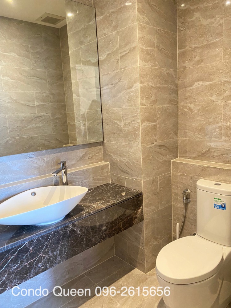 ให้เช่าคอนโดพระราม 9 เพชรบุรีตัดใหม่ RCA : Condo for RENT ให้เช่า ** Ashton Asoke-Rama9 ห้องกว้าง 36 ตรม. 1 นอน 1 น้ำ เฟอร์ครบ พร้อมอยู่@29,000บาท/month  Call 096-2615656  ห้องกว้างมาก 36  ตรม. 1 นอน 1 น้ำ เฟอร์ครบ พร้อมอยู่    Location : Rama 9  Rental Price : 2