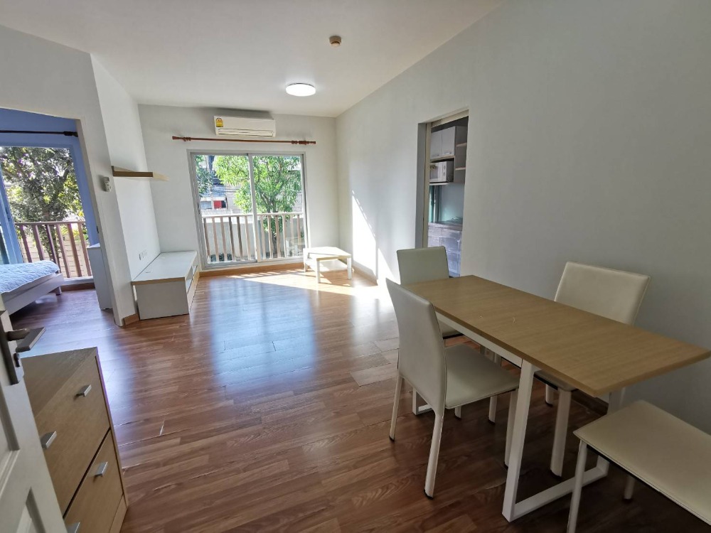 For RentCondoChaengwatana, Muangthong : Condo for rent, The Seed Chaengwattana (2 bedrooms, 1 bathroom, 50 sq m.), entrance to Muang Thong Thani.