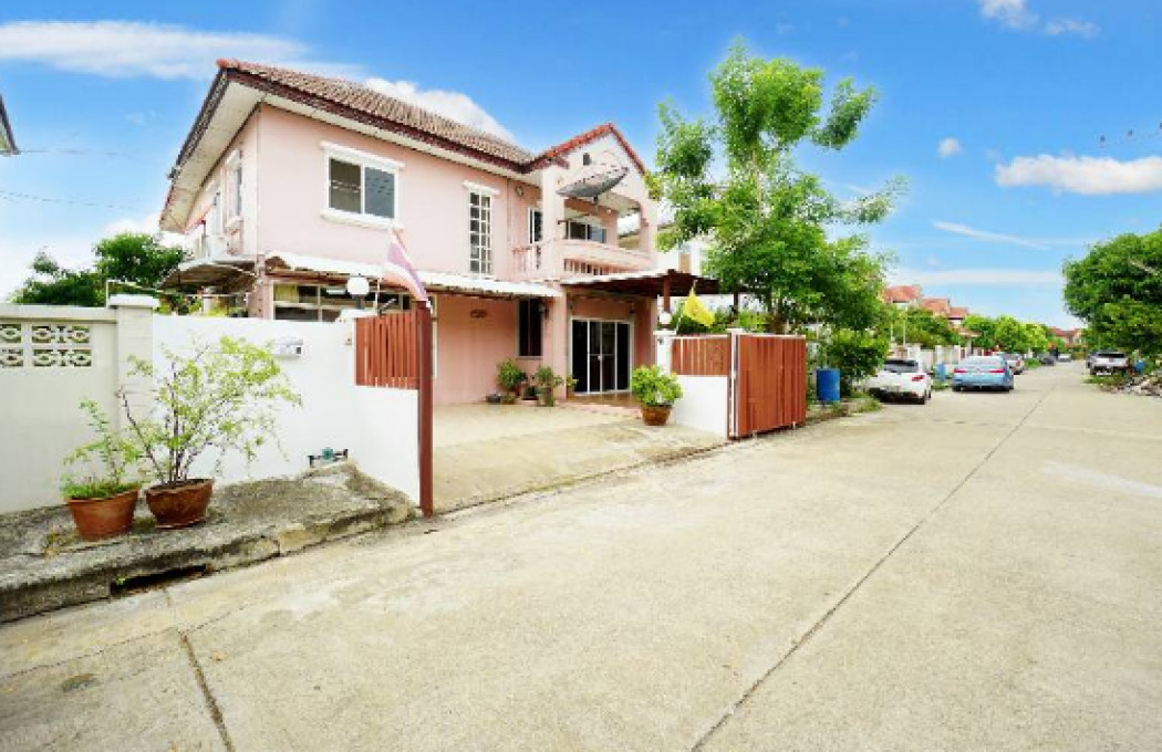 ขายบ้านปทุมธานี รังสิต ธรรมศาสตร์ : ขาย บ้านเดี่ยว บ้านดาวเรือง สวนพริกไทย 151 ตรม. 56 ตร.วา ตกแต่งสวยทั้งหลัง บ่อปลา 4นอน 3น้ำ สภาพดี