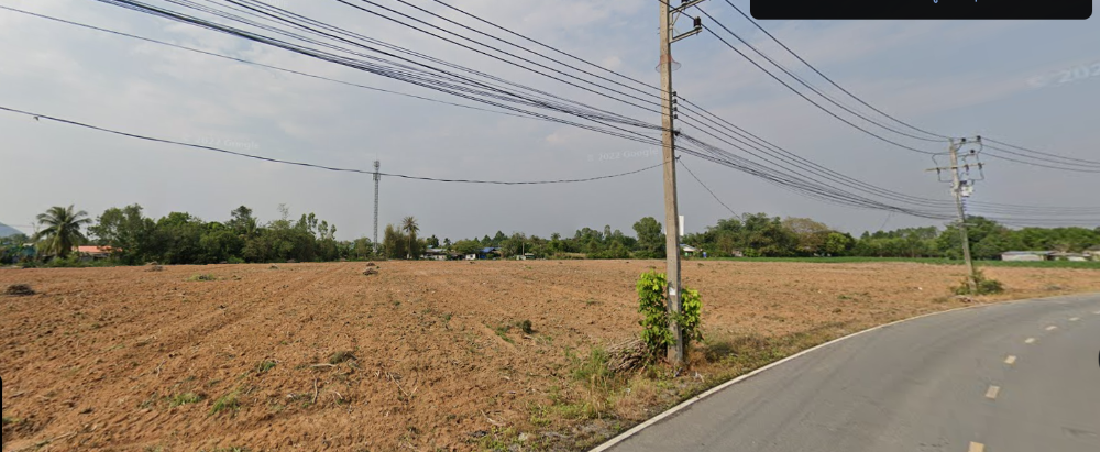 ขายที่ดินระยอง : ขายที่ดิน ที่ดินหน้ากว้าง ใจกลางบ้านฉาง, ระยอง ขนาด: 5-3-31 ไร่ ห่างจากถนนใหญ่เพียง 250 เมตร