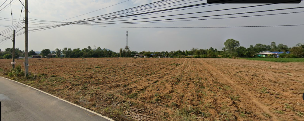 ขายที่ดินระยอง : ขายที่ดิน ที่ดินหน้ากว้าง ใจกลางบ้านฉาง, ระยอง ขนาด: 5-3-31 ไร่ ห่างจากถนนใหญ่เพียง 250 เมตร