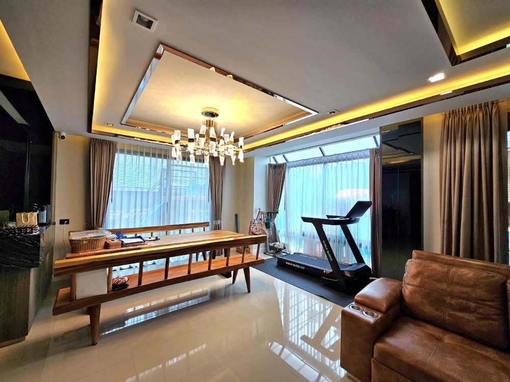 ขายบ้านเสรีไทย-นิด้า : ขายบ้านเดี่ยว ติดถนนเสรีไทย หมู่บ้านอารียาบุษบา-ลาดพร้าว-เสรีไทย 70 ตารางวา 3 ห้องนอน ห้องน้ำในตัว มีห้องแม่บ้าน แขวงคันนายาว เขตคันนายาว กรุงเทพมหานคร