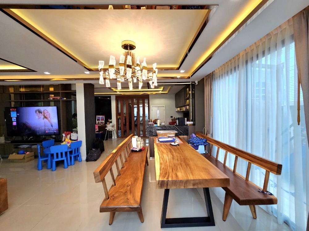 ขายบ้านเสรีไทย-นิด้า : ขายบ้านเดี่ยว ติดถนนเสรีไทย หมู่บ้านอารียาบุษบา-ลาดพร้าว-เสรีไทย 70 ตารางวา 3 ห้องนอน ห้องน้ำในตัว มีห้องแม่บ้าน แขวงคันนายาว เขตคันนายาว กรุงเทพมหานคร