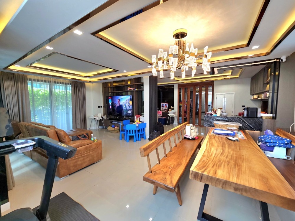 ขายบ้านเสรีไทย-นิด้า : ขายบ้านเดี่ยว ติดถนนเสรีไทย หมู่บ้านอารียาบุษบา-ลาดพร้าว-เสรีไทย 70 ตารางวา 3 ห้องนอน ห้องน้ำในตัว มีห้องแม่บ้าน แขวงคันนายาว เขตคันนายาว กรุงเทพมหานคร