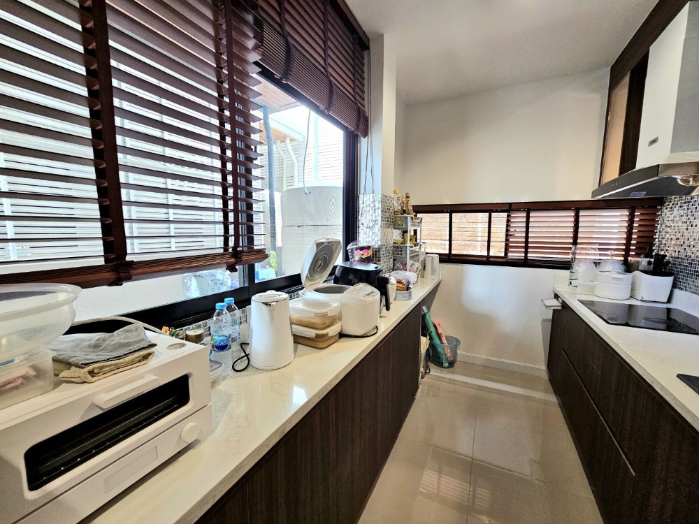 ขายบ้านเสรีไทย-นิด้า : ขายบ้านเดี่ยว ติดถนนเสรีไทย หมู่บ้านอารียาบุษบา-ลาดพร้าว-เสรีไทย 70 ตารางวา 3 ห้องนอน ห้องน้ำในตัว มีห้องแม่บ้าน แขวงคันนายาว เขตคันนายาว กรุงเทพมหานคร