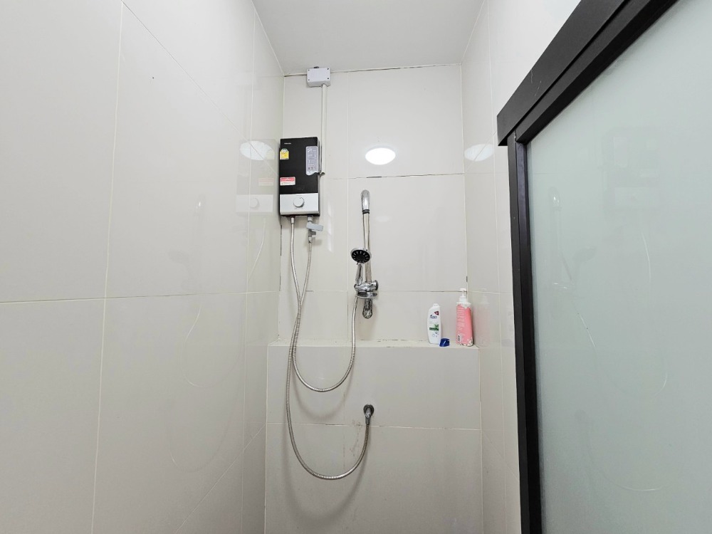 ขายบ้านเสรีไทย-นิด้า : ขายบ้านเดี่ยว ติดถนนเสรีไทย หมู่บ้านอารียาบุษบา-ลาดพร้าว-เสรีไทย 70 ตารางวา 3 ห้องนอน ห้องน้ำในตัว มีห้องแม่บ้าน แขวงคันนายาว เขตคันนายาว กรุงเทพมหานคร