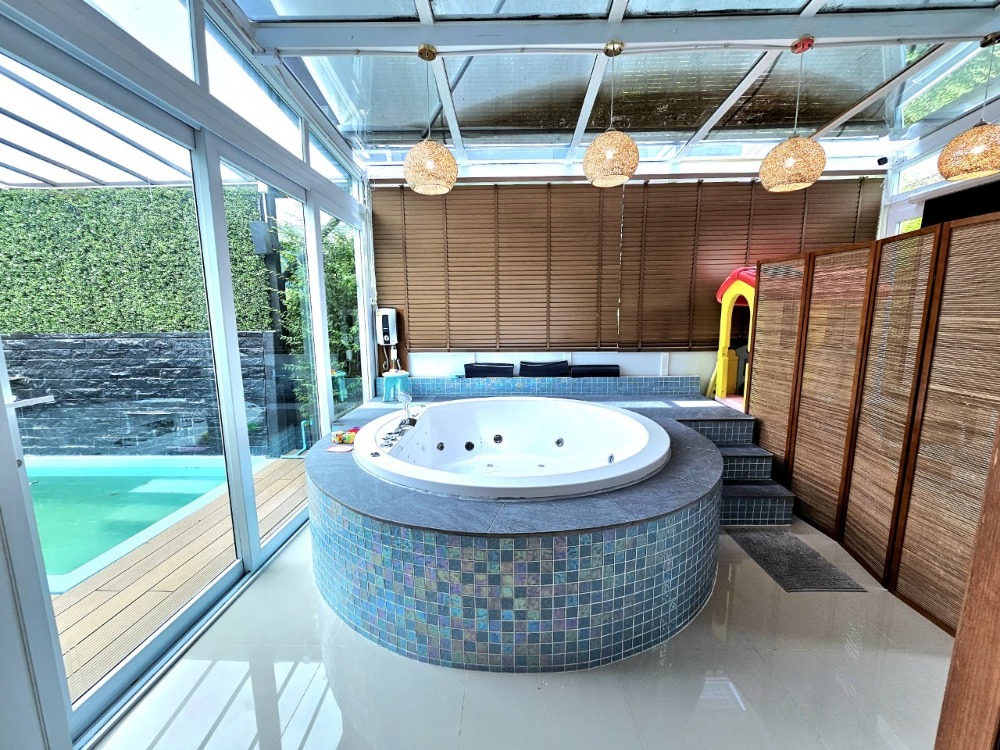 ขายบ้านเสรีไทย-นิด้า : ขายบ้านเดี่ยว ติดถนนเสรีไทย หมู่บ้านอารียาบุษบา-ลาดพร้าว-เสรีไทย 70 ตารางวา 3 ห้องนอน ห้องน้ำในตัว มีห้องแม่บ้าน แขวงคันนายาว เขตคันนายาว กรุงเทพมหานคร