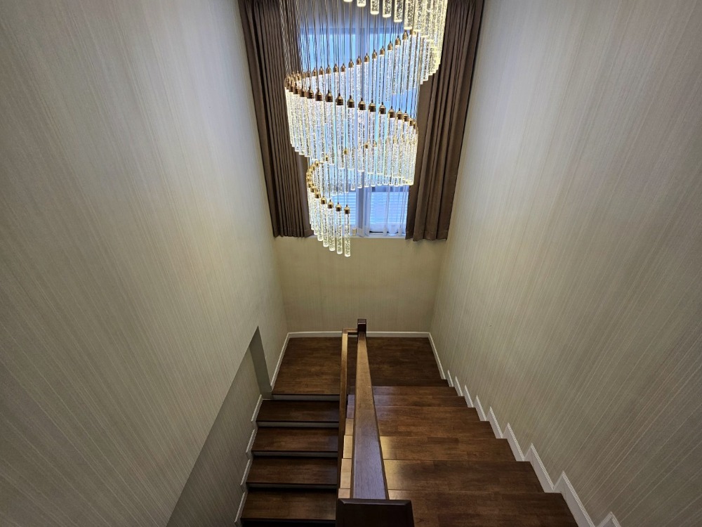 ขายบ้านเสรีไทย-นิด้า : ขายบ้านเดี่ยว ติดถนนเสรีไทย หมู่บ้านอารียาบุษบา-ลาดพร้าว-เสรีไทย 70 ตารางวา 3 ห้องนอน ห้องน้ำในตัว มีห้องแม่บ้าน แขวงคันนายาว เขตคันนายาว กรุงเทพมหานคร