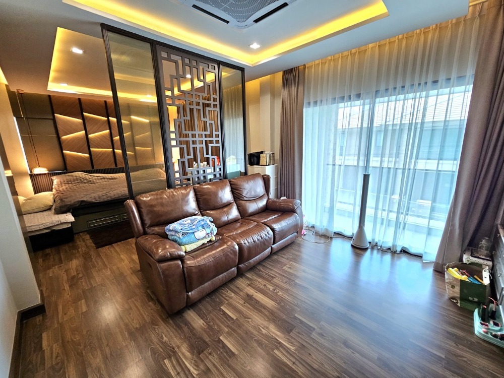 ขายบ้านเสรีไทย-นิด้า : ขายบ้านเดี่ยว ติดถนนเสรีไทย หมู่บ้านอารียาบุษบา-ลาดพร้าว-เสรีไทย 70 ตารางวา 3 ห้องนอน ห้องน้ำในตัว มีห้องแม่บ้าน แขวงคันนายาว เขตคันนายาว กรุงเทพมหานคร