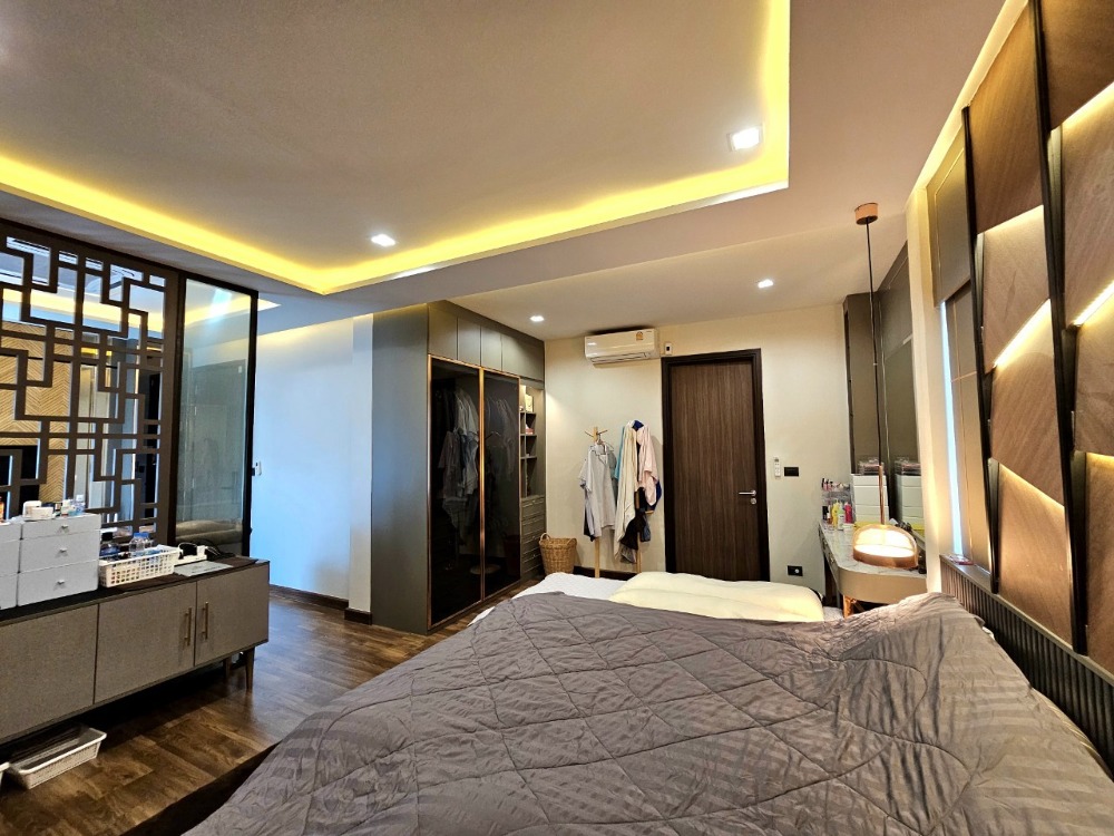 ขายบ้านเสรีไทย-นิด้า : ขายบ้านเดี่ยว ติดถนนเสรีไทย หมู่บ้านอารียาบุษบา-ลาดพร้าว-เสรีไทย 70 ตารางวา 3 ห้องนอน ห้องน้ำในตัว มีห้องแม่บ้าน แขวงคันนายาว เขตคันนายาว กรุงเทพมหานคร