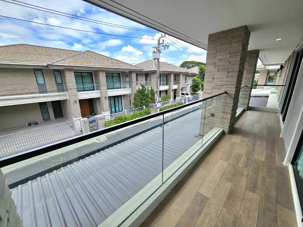 ขายบ้านเสรีไทย-นิด้า : ขายบ้านเดี่ยว ติดถนนเสรีไทย หมู่บ้านอารียาบุษบา-ลาดพร้าว-เสรีไทย 70 ตารางวา 3 ห้องนอน ห้องน้ำในตัว มีห้องแม่บ้าน แขวงคันนายาว เขตคันนายาว กรุงเทพมหานคร