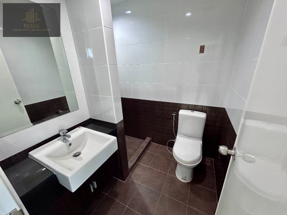 For SaleCondoPattanakan, Srinakarin : [Free transfer, loan submission] Assagarn Place Srinakarin, new room, never occupied, room size 85.39 sq m.