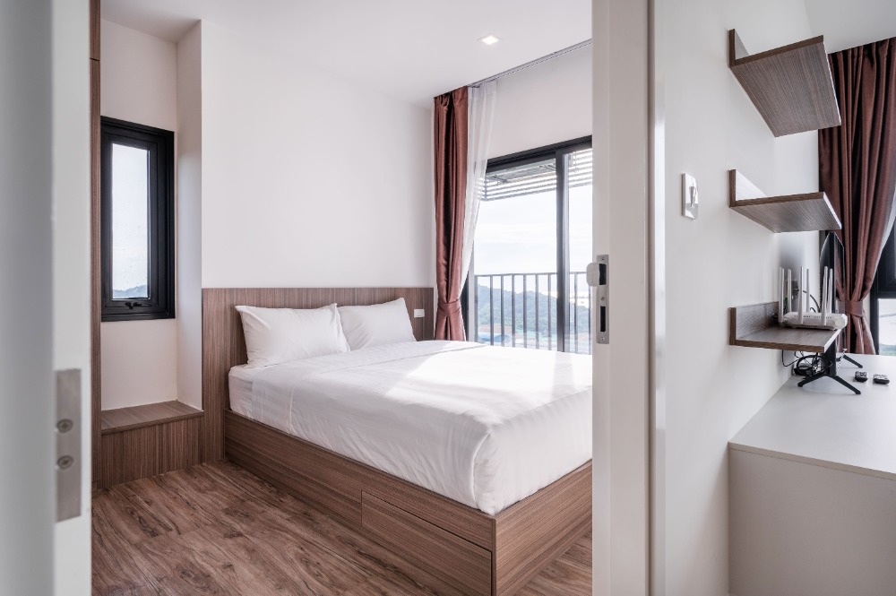 ให้เช่าคอนโดศรีราชา แหลมฉบัง บ้านบึง : 🏖️คอนโดให้เช่า ไนท์บริดจ์ ดิ โอเชี่ยน ศรีราชา 2 ห้องนอน 57 ตรม. (Service residence by Hampton)  ✅รับสัญญาระยะตั้งแต่ 1 เดือนขึ้นไป