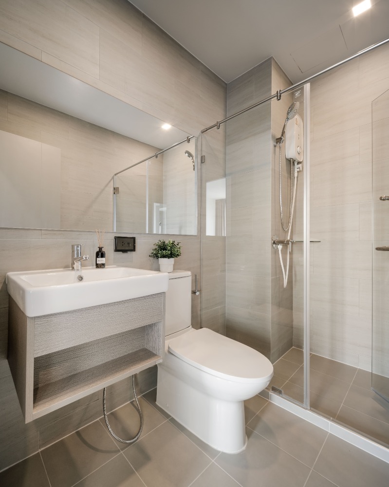 ให้เช่าคอนโดระยอง : 🔥คอนโดให้เช่า ใจกลางเมืองระยอง ติดถนนสุขุมวิท ที่ NOTTING HILL RAYONG 1 Bedroom 26 ตร.ม. ใกล้นิคมมาบตาพุด ระยอง 🔥 (Service residence by Hampton) ✅ รับสัญญาเช่า 6 เดือนขึ้นไป