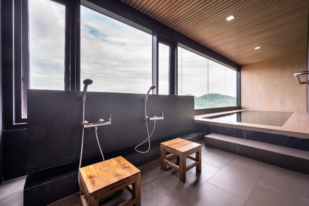 ให้เช่าคอนโดศรีราชา แหลมฉบัง บ้านบึง : 🏖️Condo for rent at Knightsbridge The Ocean Sriracha, 1 Bedroom 35 sqm. (Service residence by Hampton)  ✅Accept contract start 1 month ✨