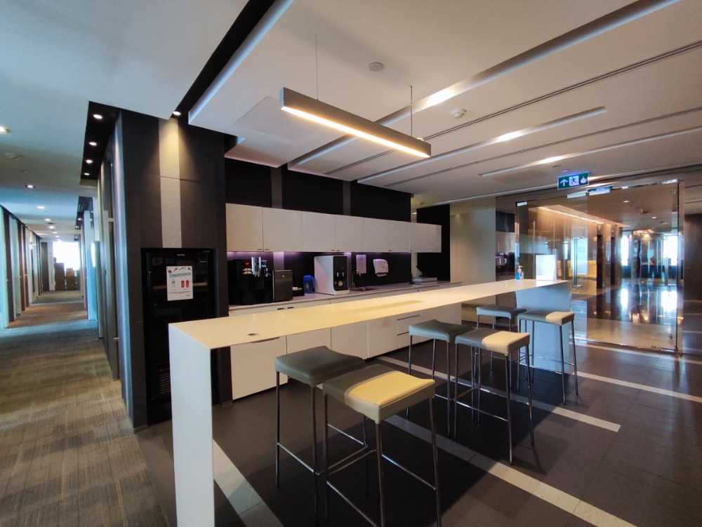 ให้เช่าสำนักงานสุขุมวิท อโศก ทองหล่อ : ให้เช่า เซอร์วิส ออฟฟิศ Serviced Office พื้นที่สำนักงาน ตกแต่งสวย พร้อมเข้าอยู่ อาคาร เอ๊กเชนจ์ ทาวเวอร์ ( Exchange Tower Office Building ) 4 Workstations ราคาเช่า 31,990 บาท/เดือน ใกล้รถไฟฟ้า BTSอโศก, MRTสุขุมวิท