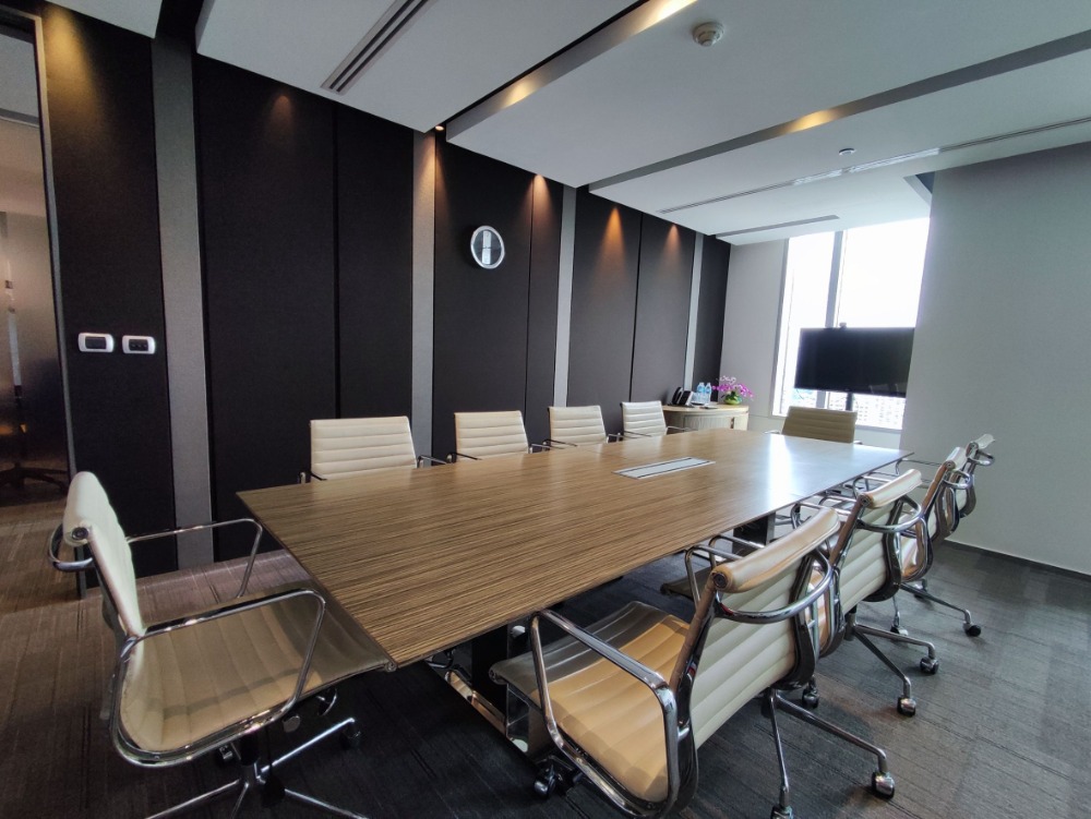 ให้เช่าสำนักงานสุขุมวิท อโศก ทองหล่อ : ให้เช่า เซอร์วิส ออฟฟิศ Serviced Office พื้นที่สำนักงาน ตกแต่งสวย พร้อมเข้าอยู่ อาคาร เอ๊กเชนจ์ ทาวเวอร์ ( Exchange Tower Office Building ) 4 Workstations ราคาเช่า 44,290 บาท/เดือน ใกล้รถไฟฟ้า BTSอโศก, MRTสุขุมวิท