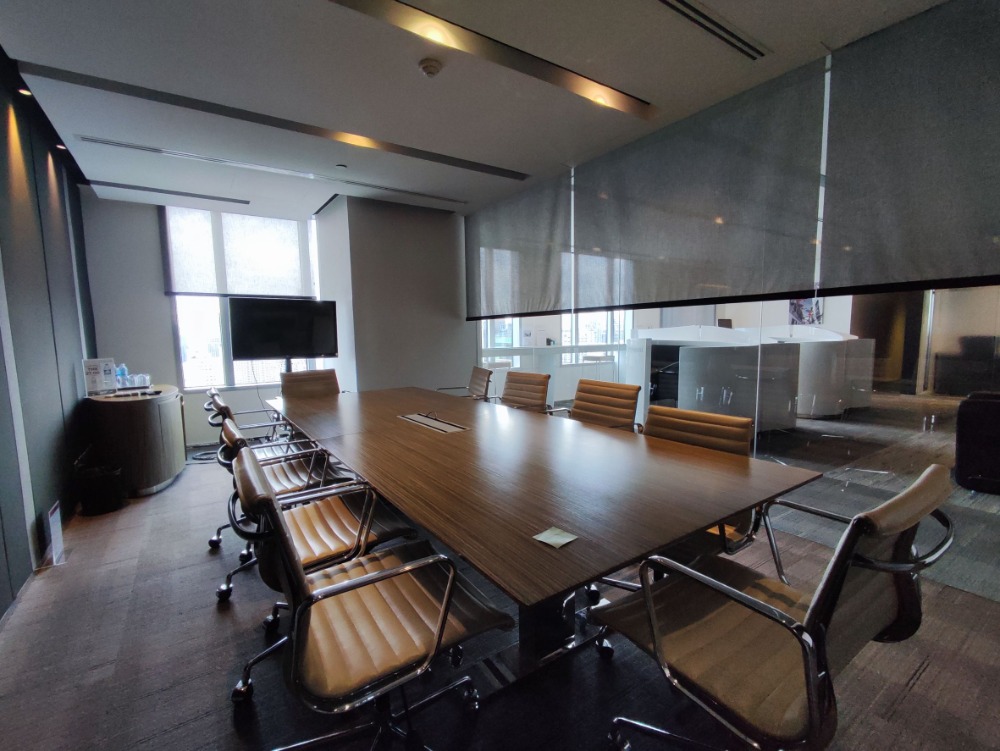 ให้เช่าสำนักงานสุขุมวิท อโศก ทองหล่อ : ให้เช่า เซอร์วิส ออฟฟิศ Serviced Office พื้นที่สำนักงาน ตกแต่งสวย พร้อมเข้าอยู่ อาคาร เอ๊กเชนจ์ ทาวเวอร์ ( Exchange Tower Office Building ) 4 Workstations ราคาเช่า 44,290 บาท/เดือน ใกล้รถไฟฟ้า BTSอโศก, MRTสุขุมวิท