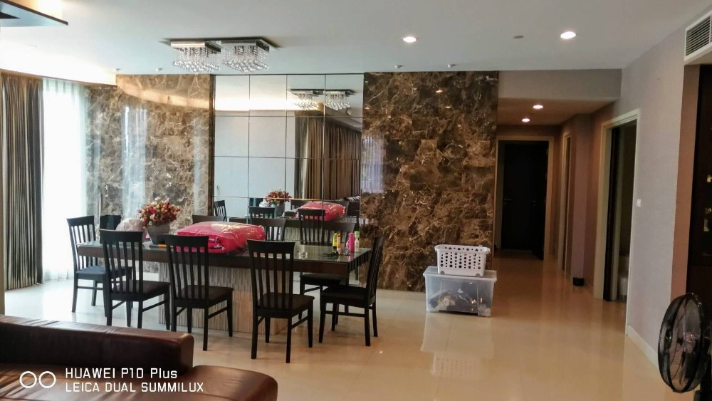 ขายคอนโดวงเวียนใหญ่ เจริญนคร : 242sqm Spacious River View 3 bedrooms for sale at Watermark