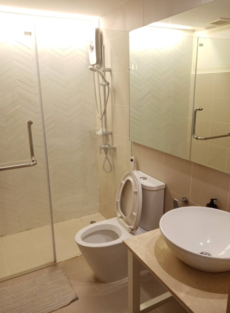 ให้เช่าคอนโดพระราม 9 เพชรบุรีตัดใหม่ RCA : Petch 9 Tower 100 sq.m. Rent & Sell Eng 中 日 Please add LINE ID @806qphgn o8415o5483