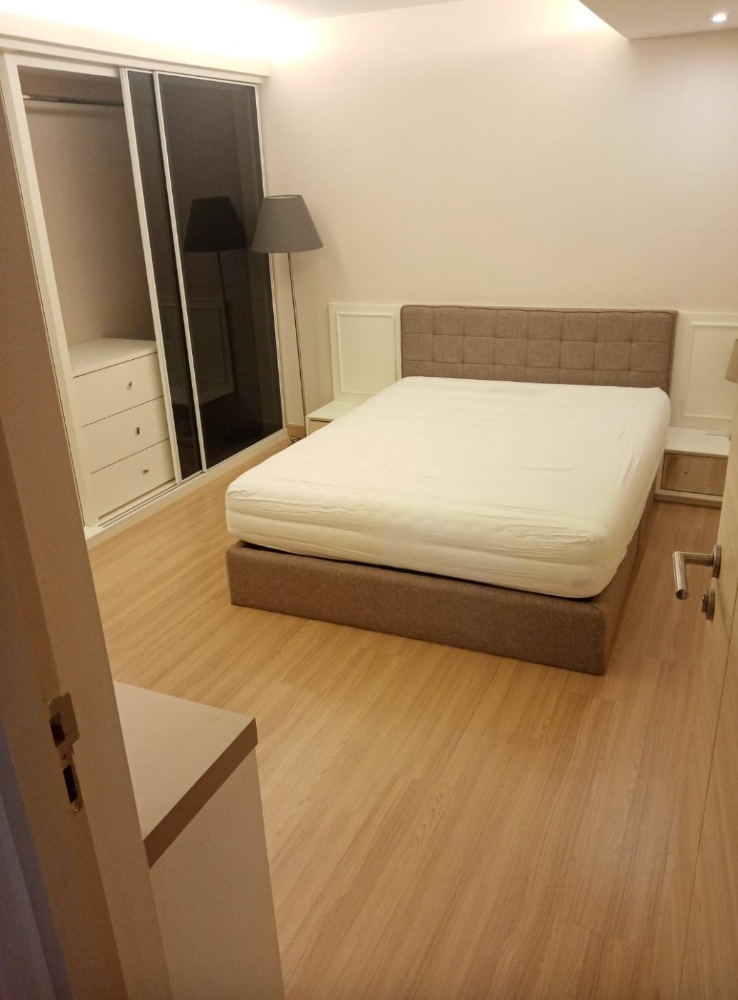 ให้เช่าคอนโดพระราม 9 เพชรบุรีตัดใหม่ RCA : Petch 9 Tower 100 sq.m. Rent & Sell Eng 中 日 Please add LINE ID @806qphgn o8415o5483