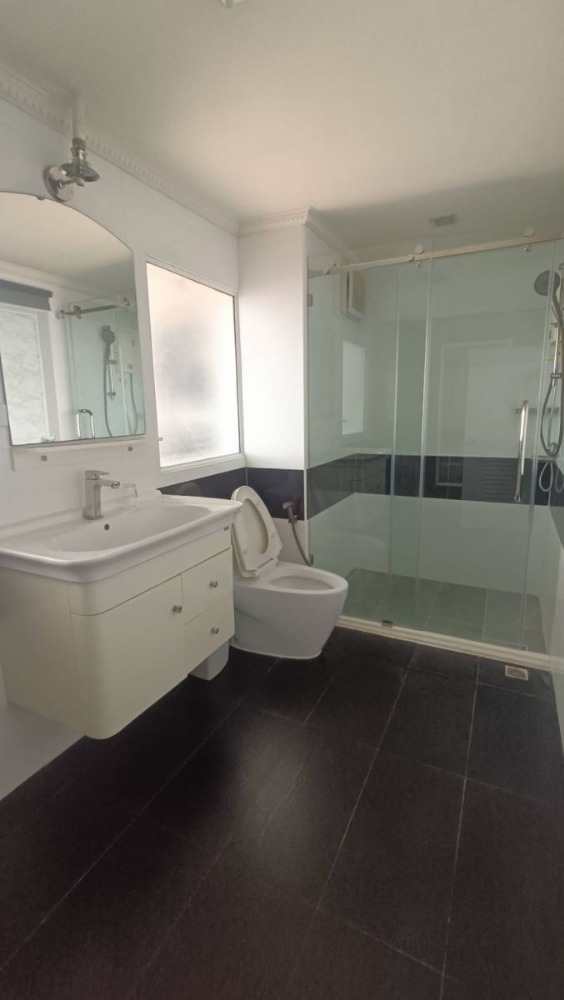 ให้เช่าคอนโดพระราม 9 เพชรบุรีตัดใหม่ RCA : Petch 9 Tower 100 sq.m.Eng 中 日 Please add LINE ID @806qphgn o8415o5483