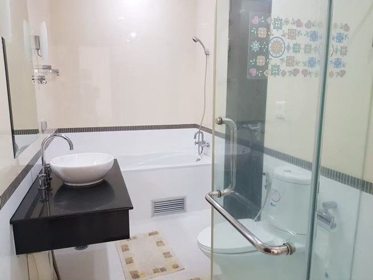 ให้เช่าคอนโดราชเทวี พญาไท : Baan Klang Krung Siam Pathumwan【𝐑𝐄𝐍𝐓】🔥คอนโดสุดหรู ตกแต่งเรียบง่าย ห้องกว้างน่าอยู่ ชั้นสูง บรรยากาศดี🔥 ติดต่อไลน์ไอดี: @hacondo