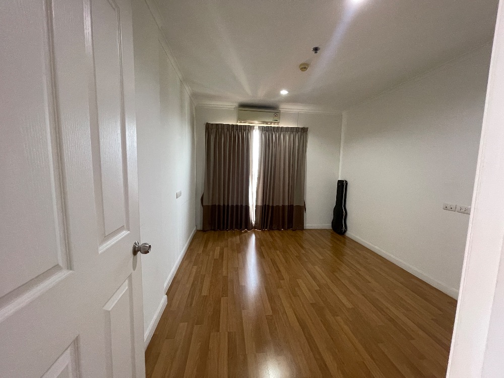 For SaleCondoRama3 (Riverside),Satupadit : Urgent sale, 3 bedrooms, 103.5 sqm, almost not live, very new, reduced to 11 minus