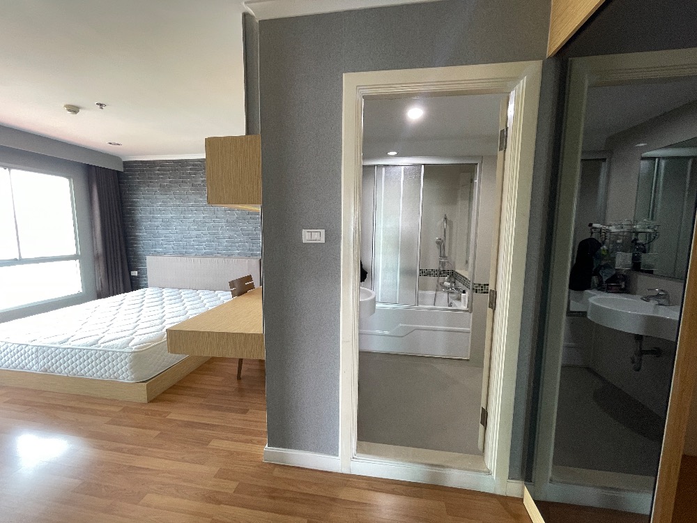 For SaleCondoRama3 (Riverside),Satupadit : Urgent sale, 3 bedrooms, 103.5 sqm, almost not live, very new, reduced to 11 minus