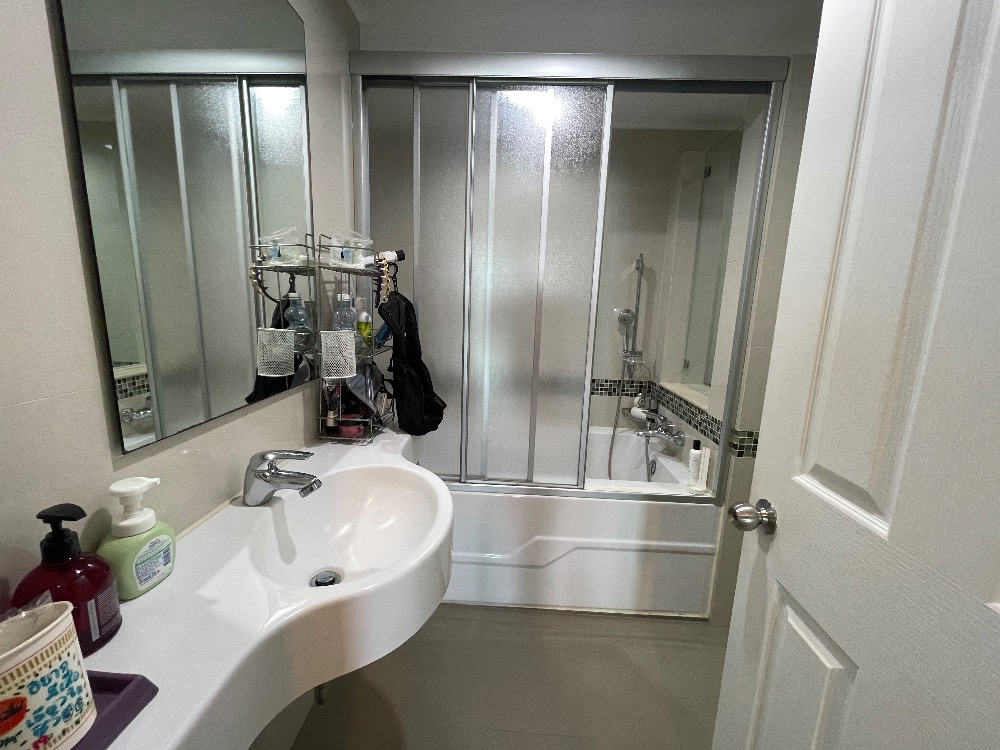 For SaleCondoRama3 (Riverside),Satupadit : Urgent sale, 3 bedrooms, 103.5 sqm, almost not live, very new, reduced to 11 minus