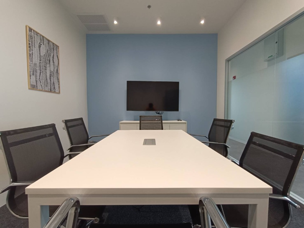 For RentOfficeOnnut, Udomsuk : For Rent Serviced Office Sukhumvit Hills Office Building Fully-Furnished Serviced Office 9 Workstations Rental Price 71,990 THB/month closed to BTS Bangchak, BTS Onnut, Bang Chak, On nut, Udom Suk, Sukhumvit, Bangna
