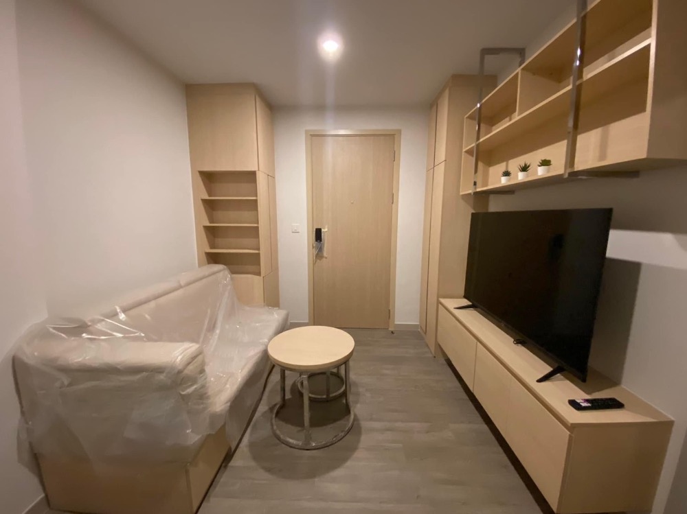 For RentCondoSathorn, Narathiwat : For rent 📣✨ The Shade Sathon 1📍 New room, fully furnished with electrical appliances Close to Sathorn business area, near BTS/MRT