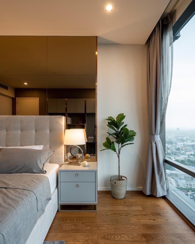 For RentCondoSathorn, Narathiwat : For rent ✨The Bangkok Sathorn✨ Luxury condo, spacious room, new built-in, fully furnished, high floor, city view, with private elevator.