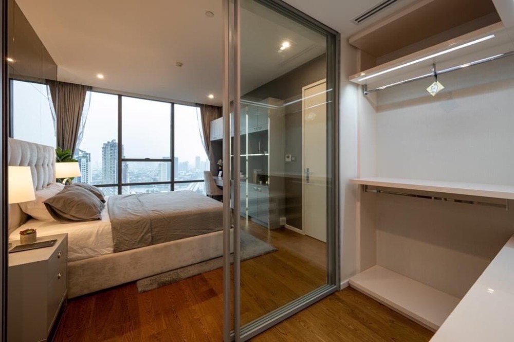 For RentCondoSathorn, Narathiwat : For rent ✨The Bangkok Sathorn✨ Luxury condo, spacious room, new built-in, fully furnished, high floor, city view, with private elevator.