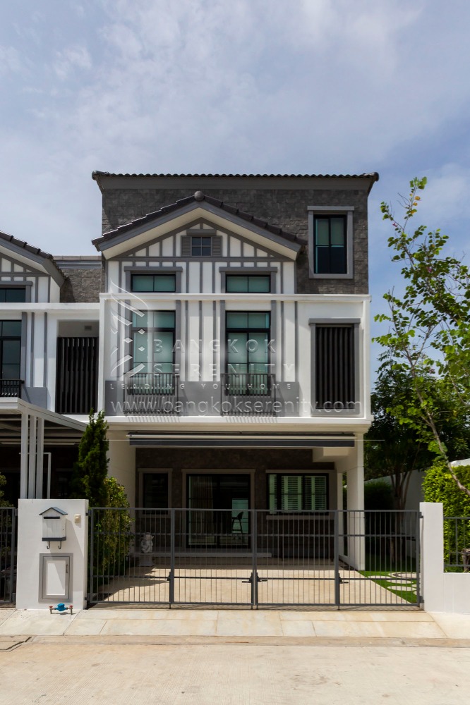 ให้เช่าทาวน์โฮมบางนา แบริ่ง ลาซาล : ทาวน์เฮ้าส์ให้เช่าที่อินดี้ 5 บางนา กม.7